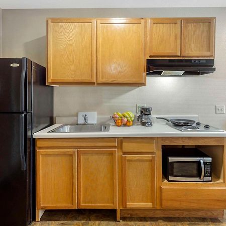 Woodspring Suites Raleigh Garner Edmondson Экстерьер фото