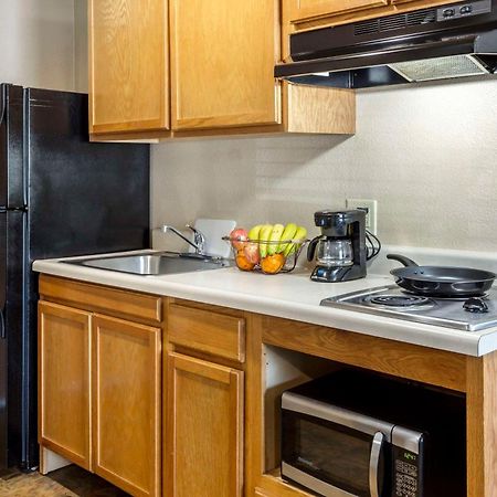 Woodspring Suites Raleigh Garner Edmondson Экстерьер фото