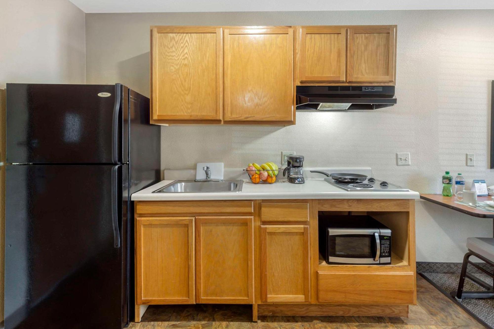 Woodspring Suites Raleigh Garner Edmondson Экстерьер фото