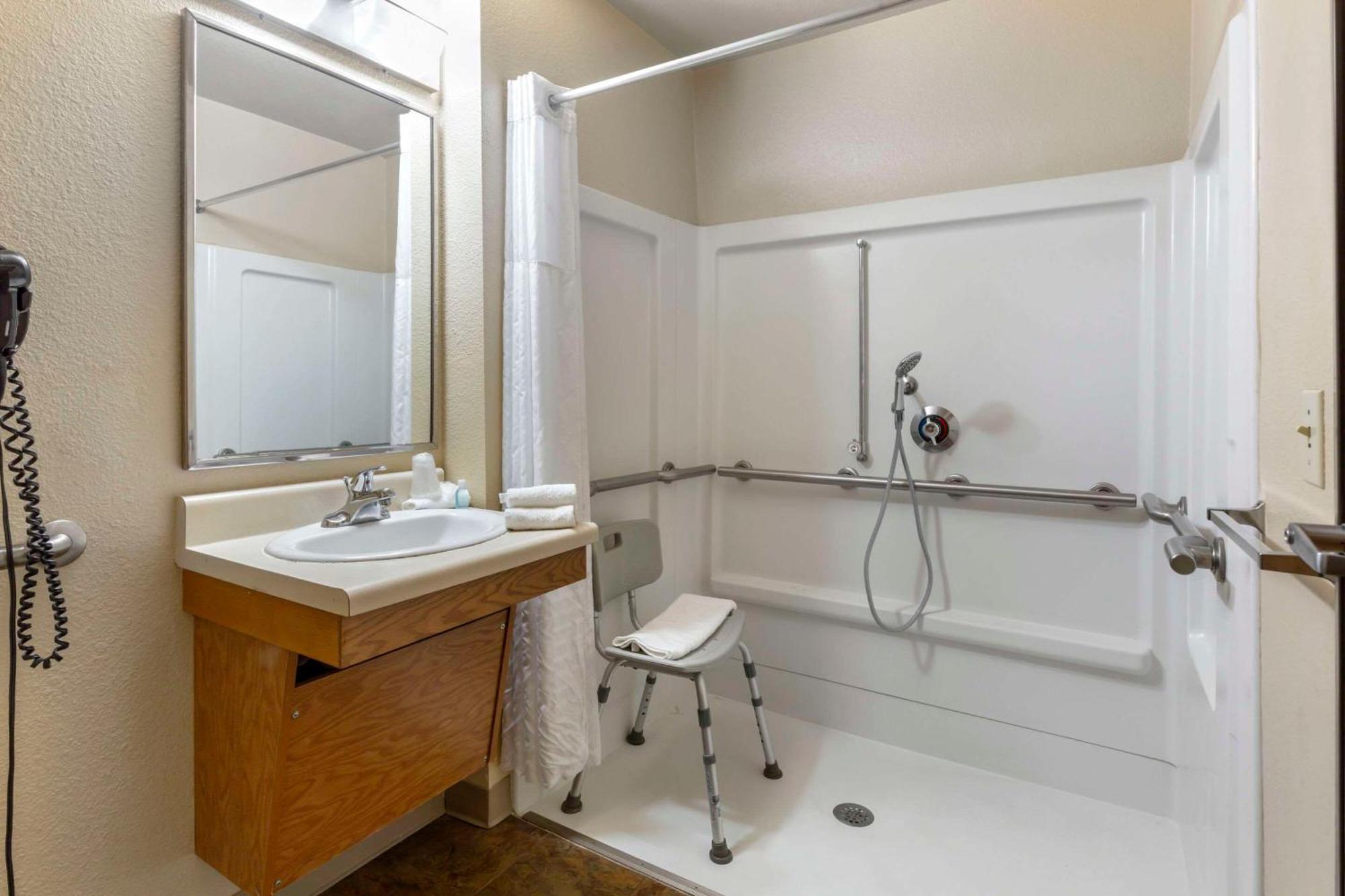 Woodspring Suites Raleigh Garner Edmondson Экстерьер фото